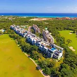 Nick Price Residences By Teamoplaya